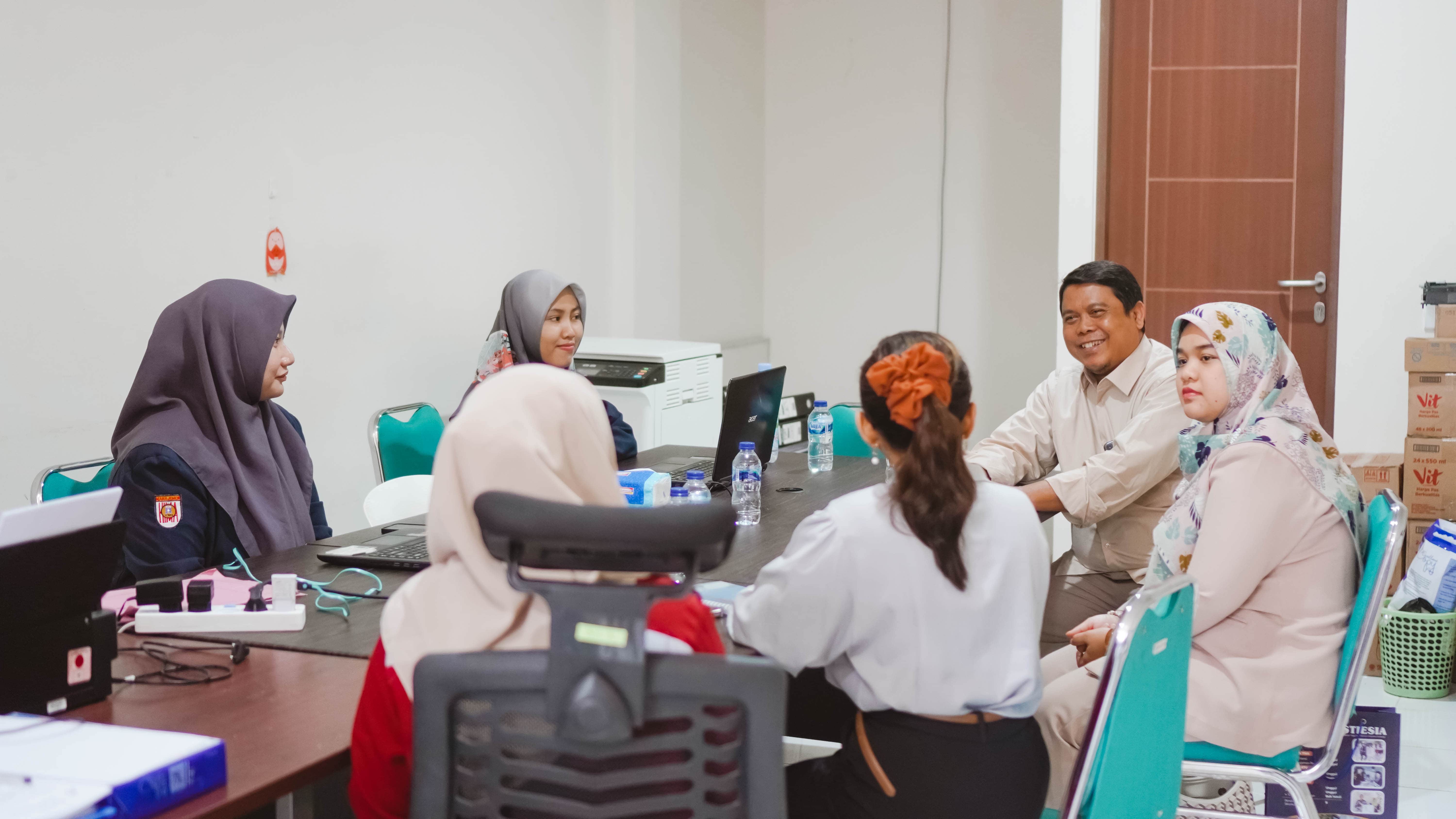 Pusat Karir STIESIA Monitor Magang Mahasiswa Tingkat Akhir di Perusahaan